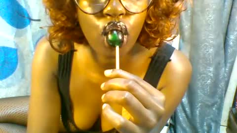 Snapshot of zolaamaya chatting on August 6, 9:39 pm zolaamaya online show from August 6, 9:39 pm