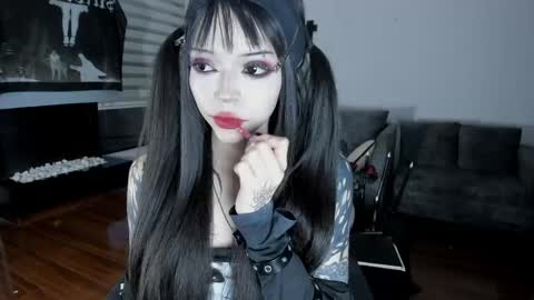 Snapshot of zombieeporcelainex chatting on April 24, 11:07 pm SOPHIE online show from April 24, 11:07 pm