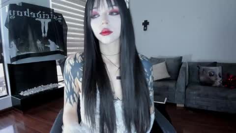 Snapshot of zombieeporcelainex chatting on April 30, 10:25 pm SOPHIE online show from April 30, 10:25 pm