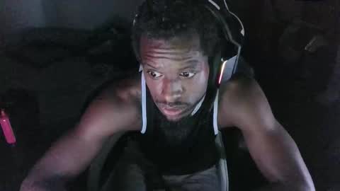 Snapshot of zoneingout chatting on November 12, 4:46 am zoneingout online show from November 12, 4:46 am