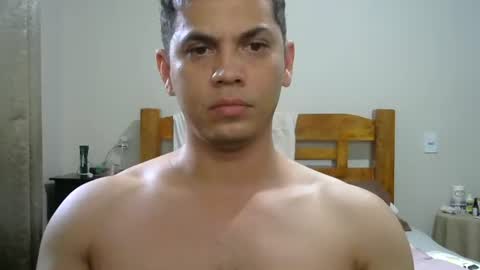 zoro_00 online show from November 30, 6:12 pm