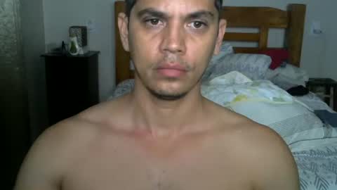 Snapshot of zoro_00 chatting on June 11, 12:36 pm zoro_00 online show from June 11, 12:36 pm