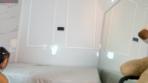 Violeta online show from February 19, 12:01 pm