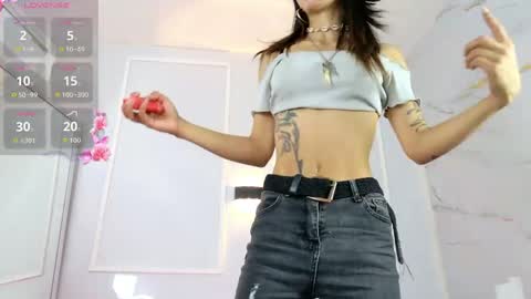 Violeta online show from April 24, 11:45 am