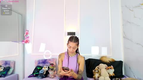Snapshot of zorravioleta chatting on May 19, 12:22 pm Violeta online show from May 19, 12:22 pm