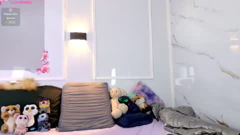 Snapshot of zorravioleta chatting on June 11, 12:25 pm Violeta online show from June 11, 12:25 pm
