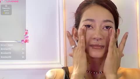 Snapshot of zorravioleta chatting on June 18, 1:48 pm Violeta online show from June 18, 1:48 pm