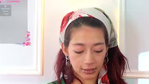 Snapshot of zorravioleta chatting on June 23, 2:37 pm Violeta online show from June 23, 2:37 pm