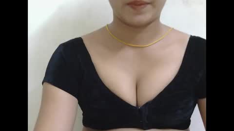 Zoya online show from March 10, 5:07 pm