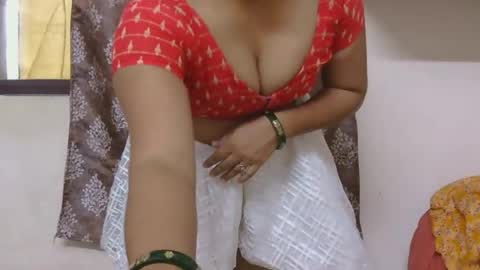 Snapshot of zoya_4u chatting on June 15, 1:46 pm Zoya online show from June 15, 1:46 pm