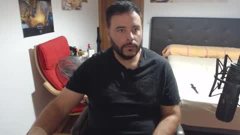 Snapshot of zuheyla26 chatting on September 15, 7:03 pm Zuheyla online show from September 15, 7:03 pm