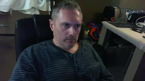 Snapshot of zultem chatting on December 18, 4:51 am zultem online show from December 18, 4:51 am