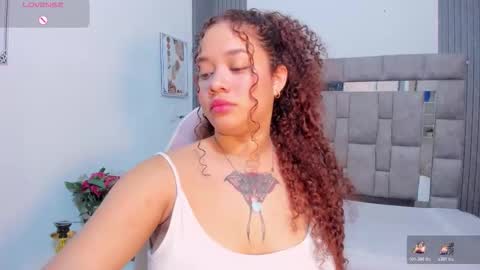 Zuly  online show from December 3, 12:25 pm