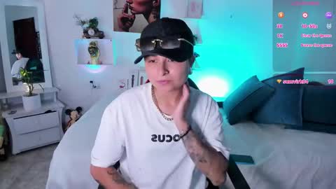 Snapshot of zuryramirez_ chatting on February 12, 8:26 pm Zury Ramirez online show from February 12, 8:26 pm