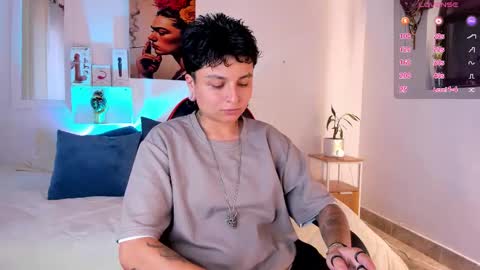 Snapshot of zuryramirez_ chatting on March 7, 10:29 pm Zury Ramirez online show from March 7, 10:29 pm