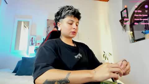 Snapshot of zuryramirez_ chatting on March 20, 7:19 pm Zury Ramirez online show from March 20, 7:19 pm