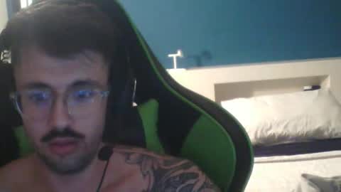 Snapshot of zusta10 chatting on November 17, 9:20 pm zusta10 online show from November 17, 9:20 pm