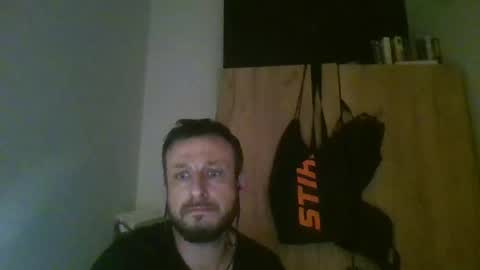 zvrhlikodvedle online show from May 2, 3:00 am
