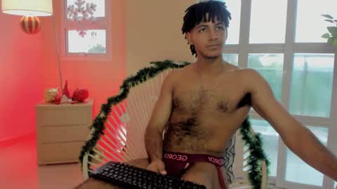 Snapshot of zyan_moreno chatting on November 29, 2:31 pm zyan_moreno online show from November 29, 2:31 pm