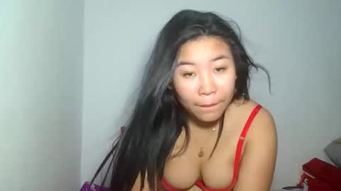 sweet lylia online show from December 15, 7:34 am