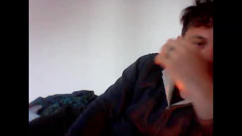 Snapshot of zyonart chatting on March 1, 9:00 am Artnoyz Shower online show from March 1, 9:00 am