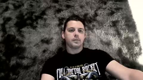 Snapshot of zyonart chatting on April 10, 12:32 pm Artnoyz Shower online show from April 10, 12:32 pm