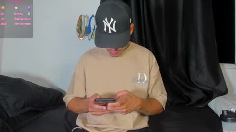 zyon garcia online show from November 18, 12:49 am