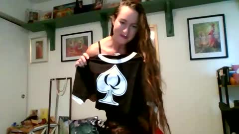 Snapshot of zyracloudplays chatting on December 17, 5:41 pm Zyra Cloud online show from December 17, 5:41 pm