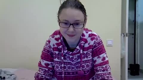 Zyuhre online show from December 14, 2:01 am