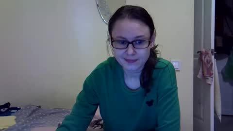 Zyuhre online show from September 18, 1:35 pm