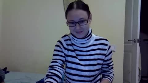 Zyuhre online show from October 7, 11:40 am
