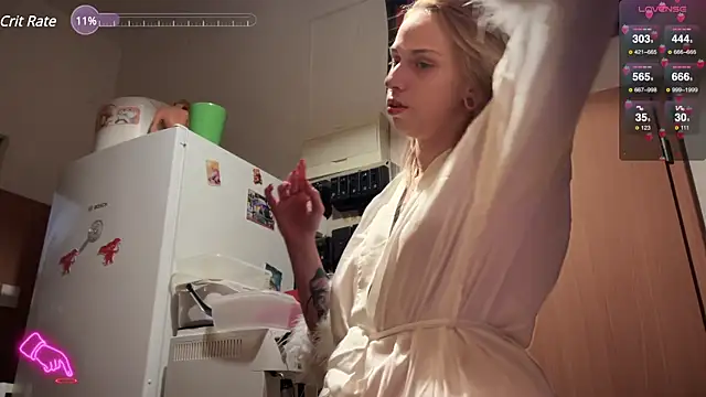 Snapshot of Mannarie_Madsinn chatting on January 1, 3:13 am Mannarie Madsinn online show from January 1, 3:13 am