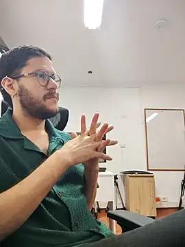 AndyHepburn online show from March 31, 9:26 pm