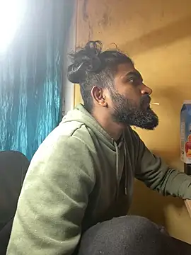 Snapshot of IviedWaster chatting on December 6, 3:19 am IviedWaster online show from December 6, 3:19 am