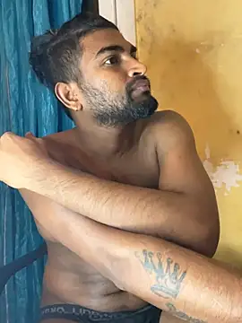 Snapshot of IviedWaster chatting on January 5, 1:24 am IviedWaster online show from January 5, 1:24 am