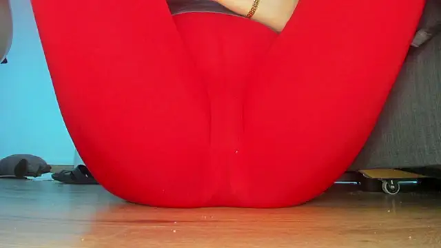 Snapshot of Squirtlady38 chatting on June 13, 6:17 pm Squirtlady38 online show from June 13, 6:17 pm