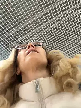 angelmommu online show from January 28, 8:57 am