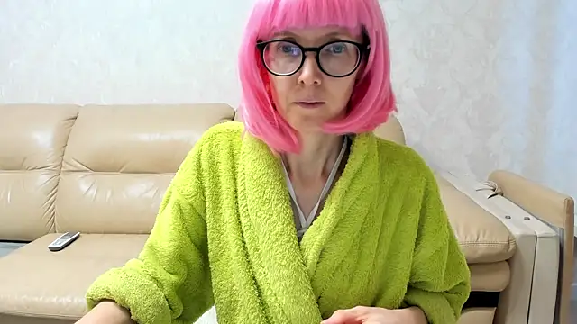 angelmommu online show from February 7, 7:18 am