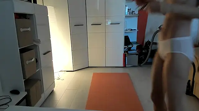 angelmommu online show from February 22, 6:28 am