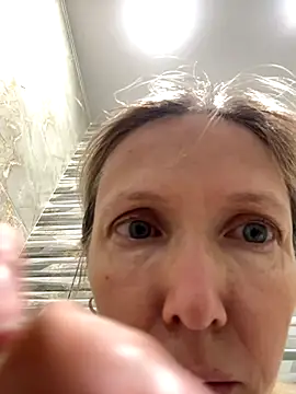 angelmommu online show from October 10, 4:00 am