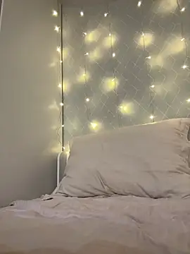 angelmommu online show from February 24, 2:48 pm