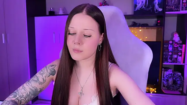 jasminevine online show from January 6, 7:50 pm