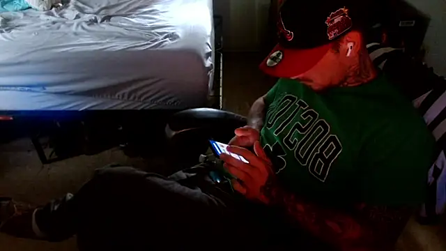 Snapshot of DADDY_KANE8--- chatting on May 13, 6:38 pm DADDY KANE8--- online show from May 13, 6:38 pm