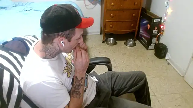 Snapshot of DADDY_KANE8--- chatting on May 14, 6:58 pm DADDY KANE8--- online show from May 14, 6:58 pm