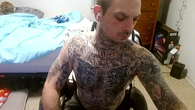 Snapshot of DADDY_KANE8--- chatting on May 16, 10:36 am DADDY KANE8--- online show from May 16, 10:36 am