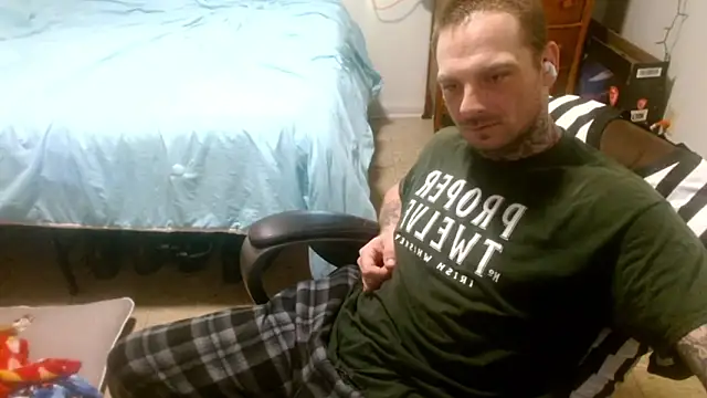 Snapshot of DADDY_KANE8--- chatting on May 17, 1:07 pm DADDY KANE8--- online show from May 17, 1:07 pm