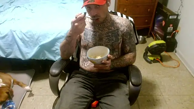 Snapshot of DADDY_KANE8--- chatting on May 20, 2:51 am DADDY KANE8--- online show from May 20, 2:51 am