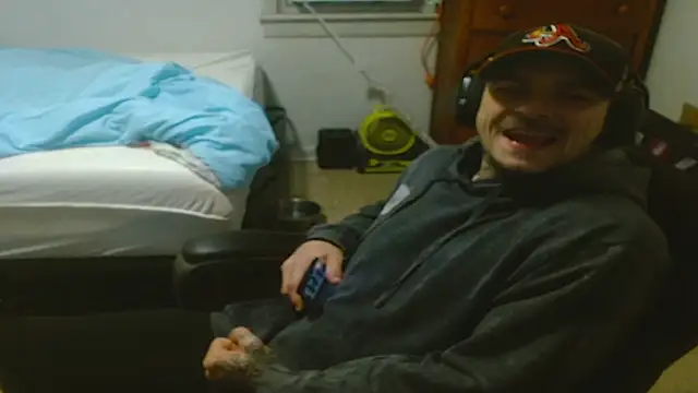 Snapshot of DADDY_KANE8--- chatting on June 8, 6:58 am DADDY KANE8--- online show from June 8, 6:58 am