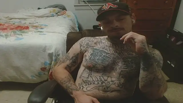 Snapshot of DADDY_KANE8--- chatting on June 19, 2:27 am DADDY KANE8--- online show from June 19, 2:27 am