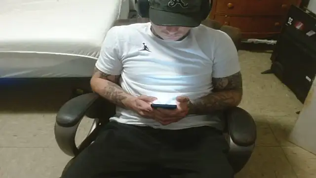 Snapshot of DADDY_KANE8--- chatting on July 3, 7:53 pm DADDY KANE8--- online show from July 3, 7:53 pm
